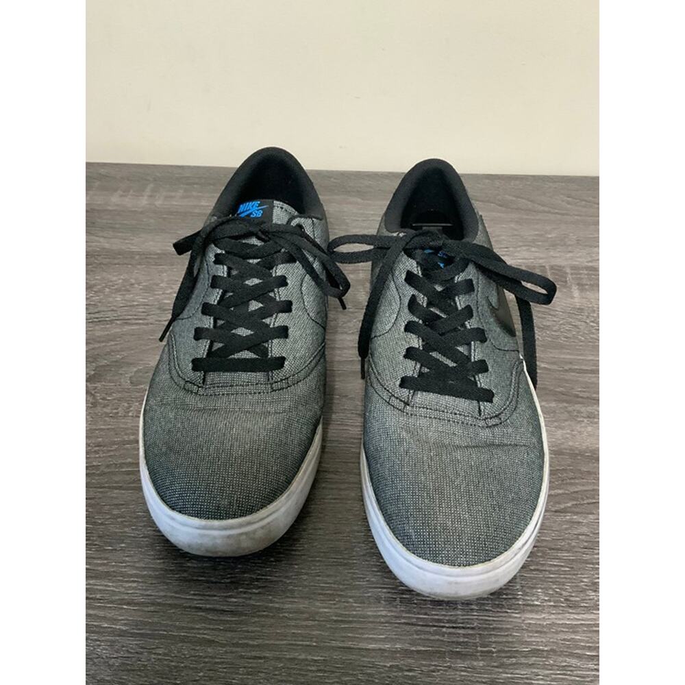 Nike SB Charge Solarsoft Sneakers - USED